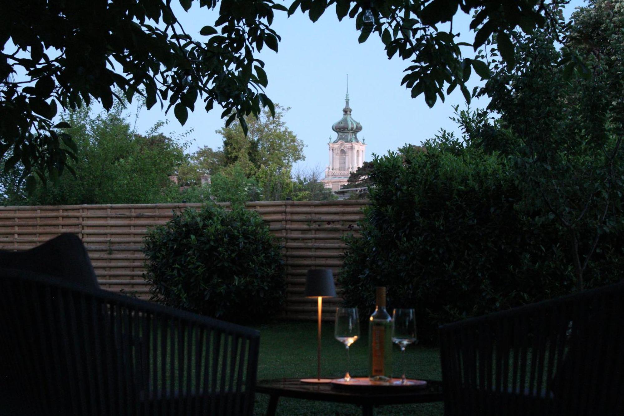 The Secret Garden - Keszthely Bed & Breakfast Exterior photo